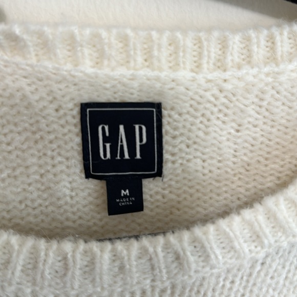 Cream/White Gap Sweater - Picture 2 of 3